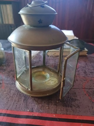Antiguo farolillo portavelas