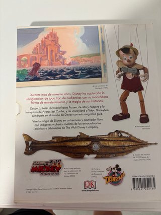 El libro de Disney una historia ilustrada del m...