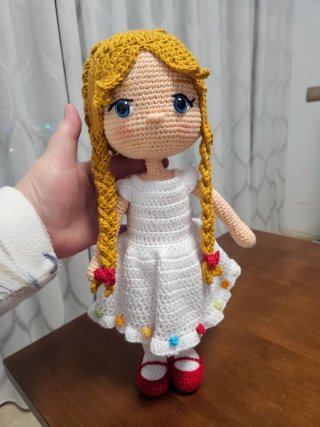 Muñeca Amigurumi Caperucita Roja