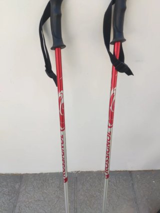 Esquís Rossignol A200 con Botas y Bastones