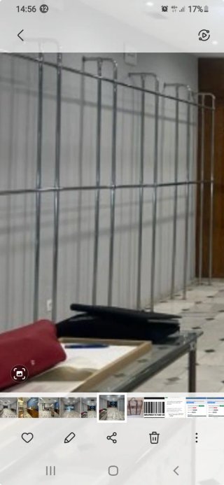 Estanterías Percheros Metálicos para Tienda. Urge