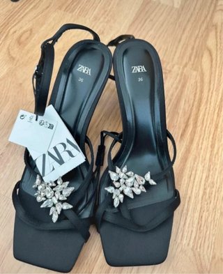 Sandalias de fiesta Zara negras