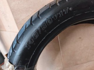 Neumático Dunlop Arrowmax 140/80/17