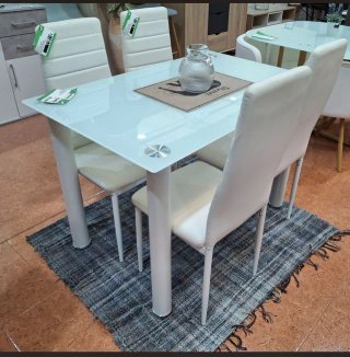 Mesa Comedor Cristal y 4 Sillas Blancas