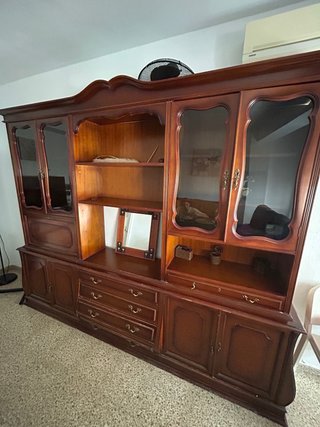 Mueble de salón de madera maciza, desmontado