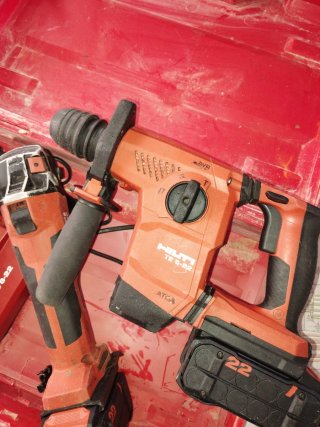 Conjunto Hilti Martillo TE 6-22 y Radial AG 6D-22