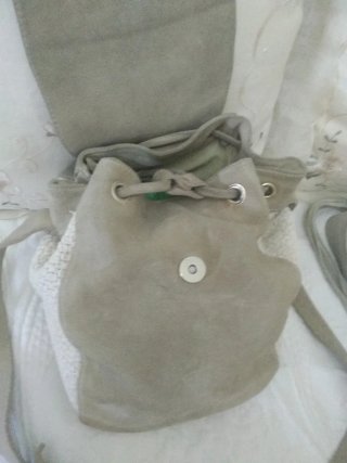 Bolso y cinturón de piel beige/gris