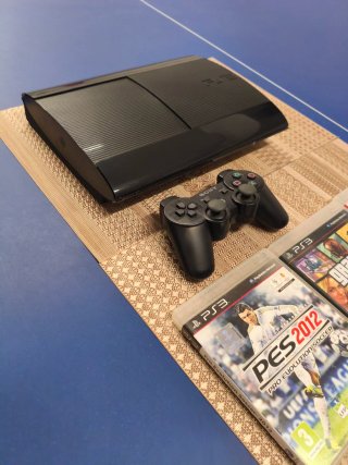 Consola PS3 Super Slim 500 GB + 3 Juegos