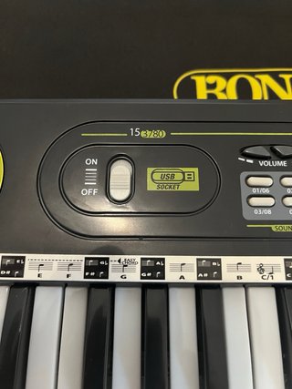 Pianola Bontempi con custodia