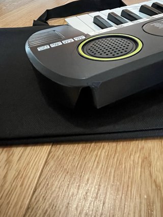 Pianola Bontempi con custodia