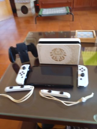 Nintendo Switch OLED Edición Zelda
