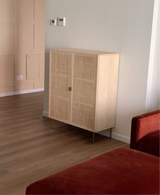 Aparador Maisons du Monde Rattan muy bonito.