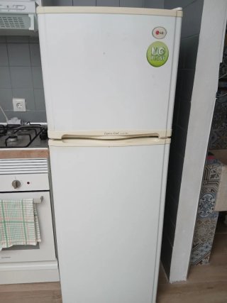 Nevera con freezer Blanco