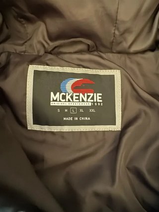 Chaqueta Mckenzie Negra Talla L