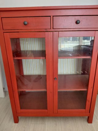 Vitrina IKEA Hemnes Roja Madera Maciza