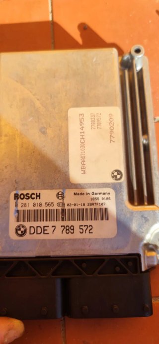 DDE 7 789 572 ECU