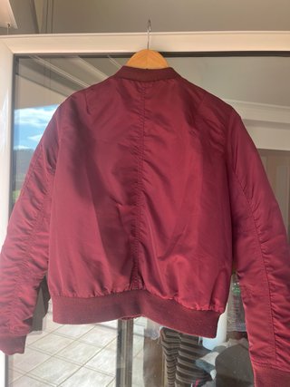 Cazadora Bomber Granate Stradivarius