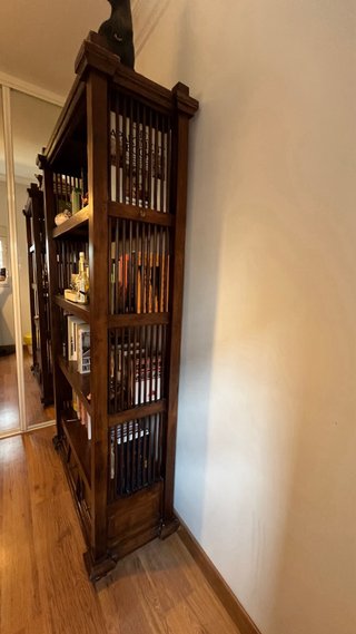 Librería de madera maciza – Bali