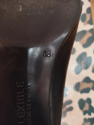 Zapatos de Salón Negros de Piel