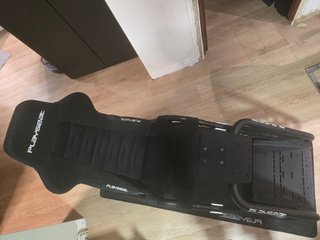 Playseat Trophy + Alfombra PlayStation