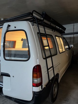 Nissan Vanette cargo 2.3 de 1999