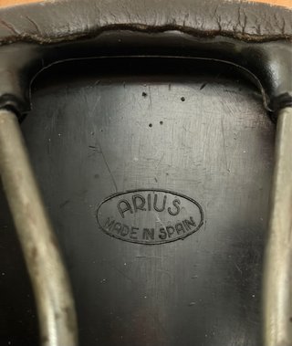 Sillín de Bicicleta Antiguo marca ARIUS