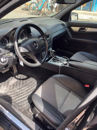 Mercedes-Benz C300 2010