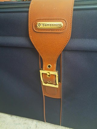 Maleta Samsonite Negra y Marrón con Ruedas