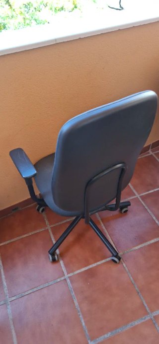Silla de Oficina con Ruedas