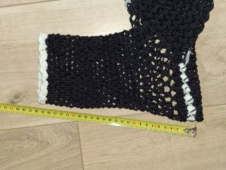 Top ganchillo negro y blanco hecho a mano