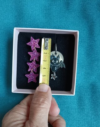 Pendientes " Alessa". Sin usar
