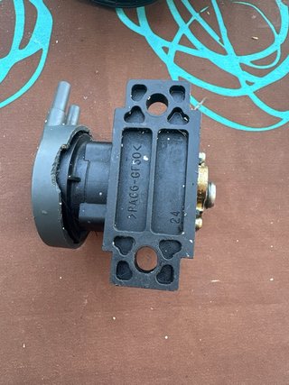 Válvula EGR GM 09128022 Opel Astra G