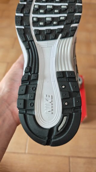 Nike P-6000 Metallic Silver 43