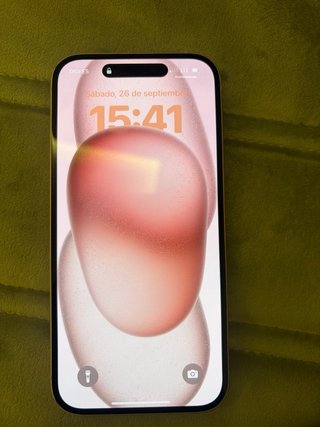 iPhone 15 Rosa 128 GB 84 salud de bateria