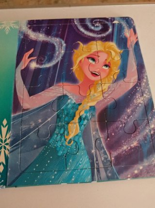 FROZEN LIBRO PUZLE