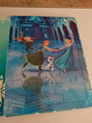 FROZEN LIBRO PUZLE