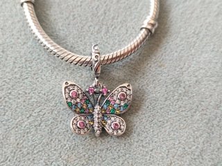 Charm Mariposa plata de ley