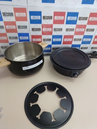 Fondue eléctrica Bestron para 8 personas con 8 tenedores
