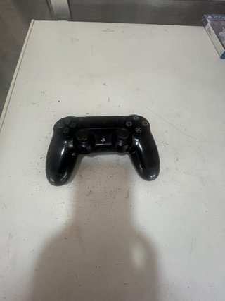 PS4 (PlayStation 4) Negra + 2 Juegos FIFA