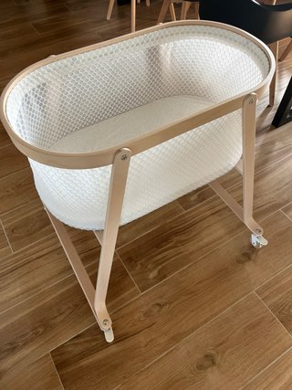 Minicuna moisés con ruedas älskvärd