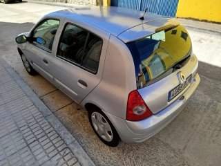 Renault Clio 2005