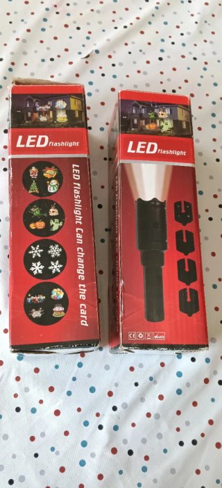 Dos Proyector LED Flashlight con tarjetas