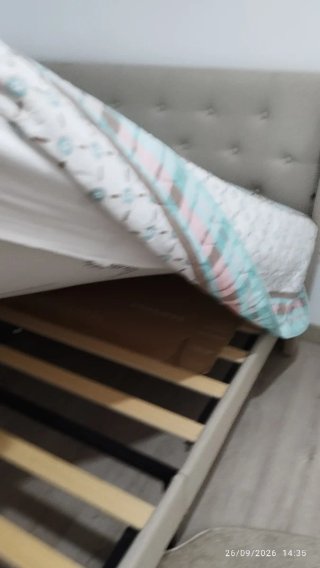 Cama con Cabecero Tapizado