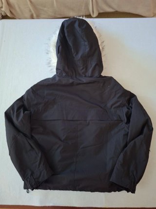 Abrigo corto Bershka negro