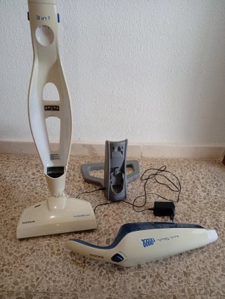 Aspiradora de mano Taurus Air Tech