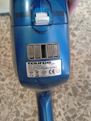 Aspiradora de mano Taurus Air Tech