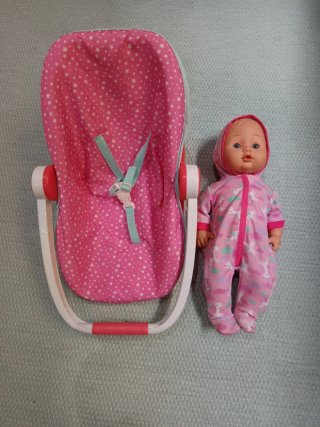Hamaca y Muñeco Bebé de 40 cm