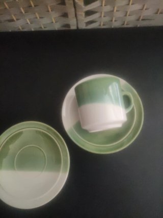 Juego de café verde y blanco
