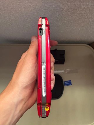 Sony PSP 3006 Rossa Giappone + Batteria Nuova + Accessori