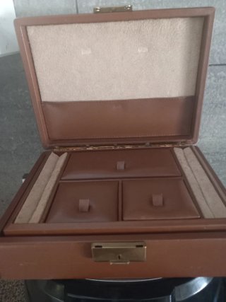 Joyero Marrón con Cerradura y Llave